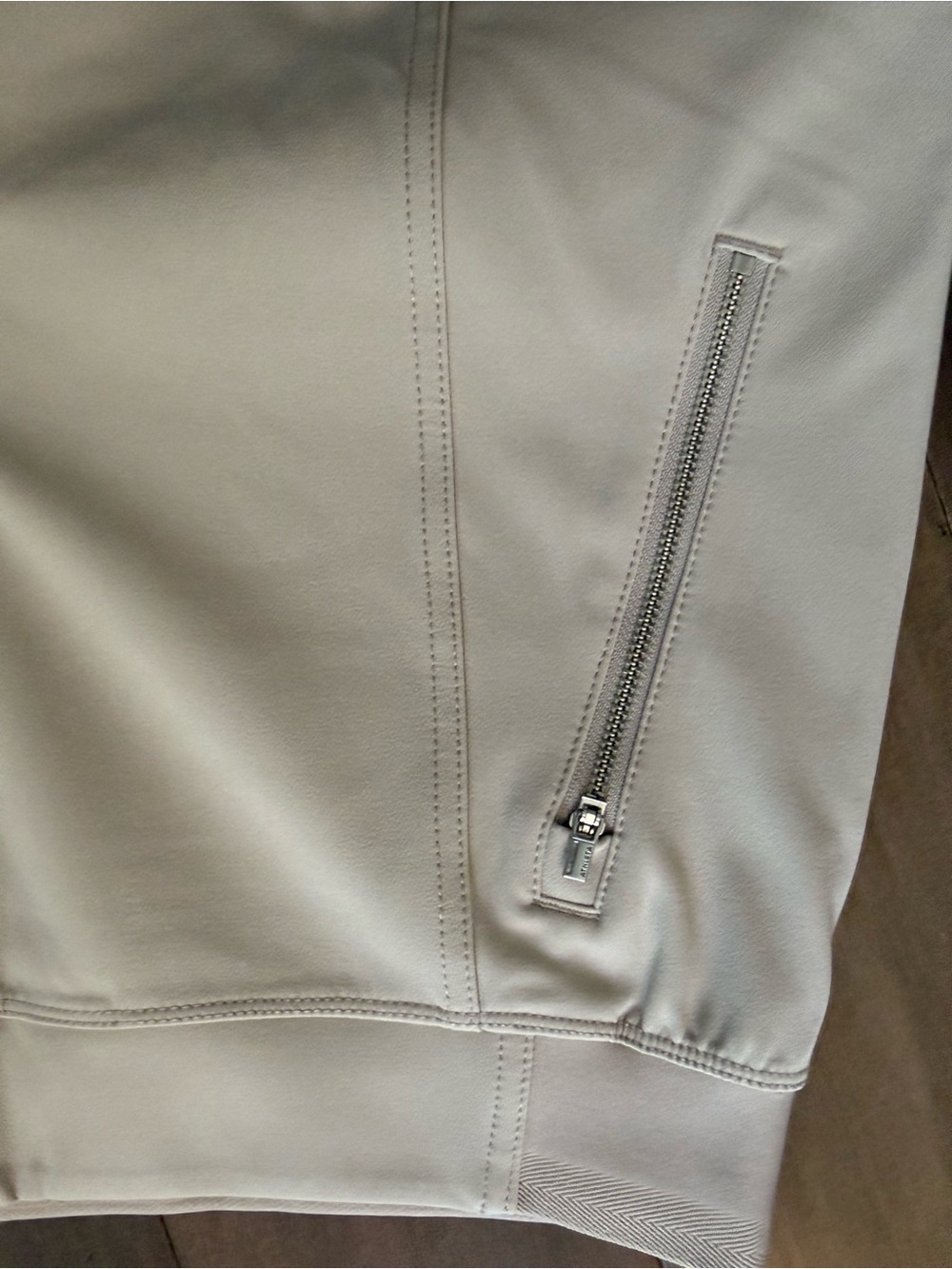 Athleta Endless High Rise Cargo Pant Cream Beige Size 10 - Picture 5 of 9